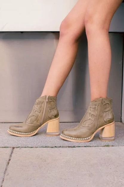 Embroidered Fashion Boots mutualdropshopping