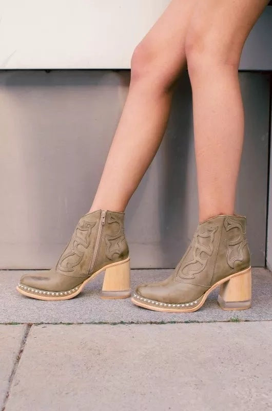 Embroidered Fashion Boots mutualdropshopping
